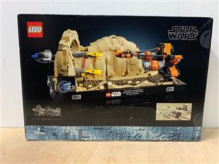 Lego Star Wars: Mos Espa Podrace - 75380 - 718pcs - 18+